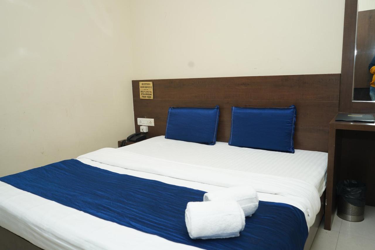 Hotel Satyug Ujjain Exterior foto