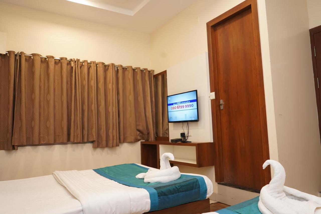 Hotel Satyug Ujjain Exterior foto